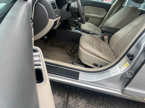 Ingot Silver 2011 Ford Fusion SEL