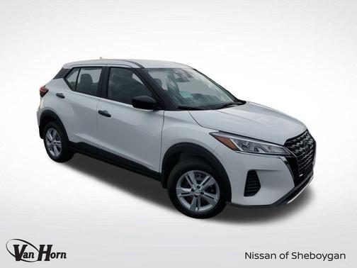 2025 Nissan Kicks S