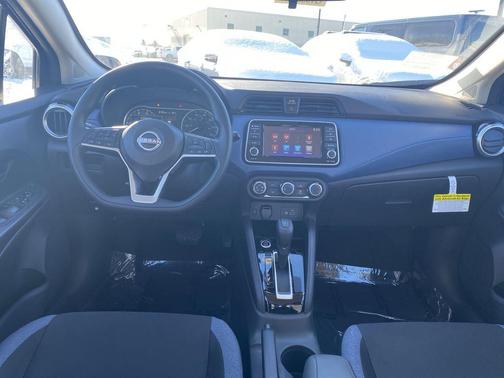 2025 Nissan Versa 1.6 SV