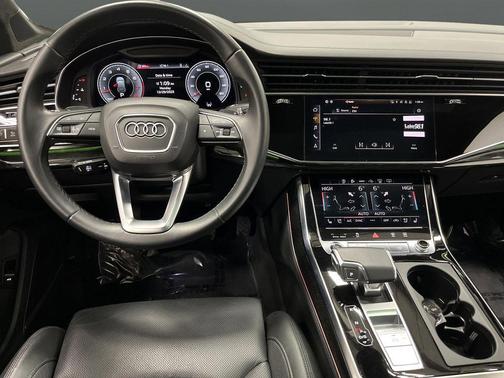 2022 Audi Q7 55 Prestige