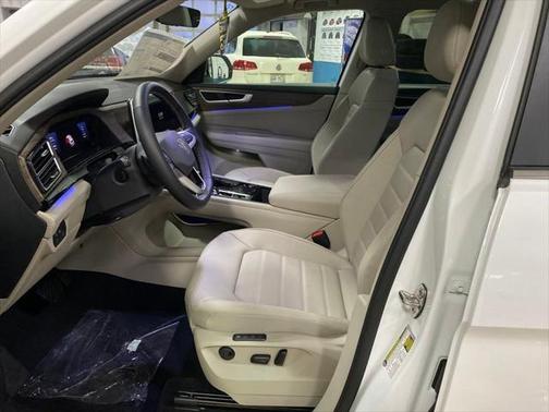 2025 Volkswagen Atlas 2.0T SEL