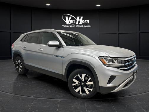 Silver Metallic 2023 Volkswagen Atlas Cross Sport 2.0T SE