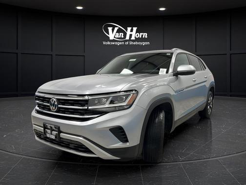 Silver Metallic 2023 Volkswagen Atlas Cross Sport 2.0T SE