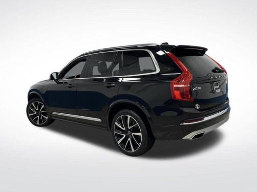 2021 Volvo XC90 Recharge Plug-In Hybrid T8 Inscription Expression 7 Passenger