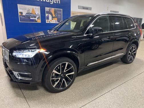 2021 Volvo XC90 Recharge Plug-In Hybrid T8 Inscription Expression 7 Passenger