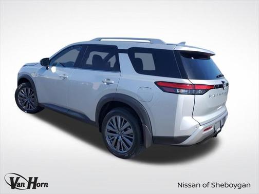 2025 Nissan Pathfinder SL 4WD