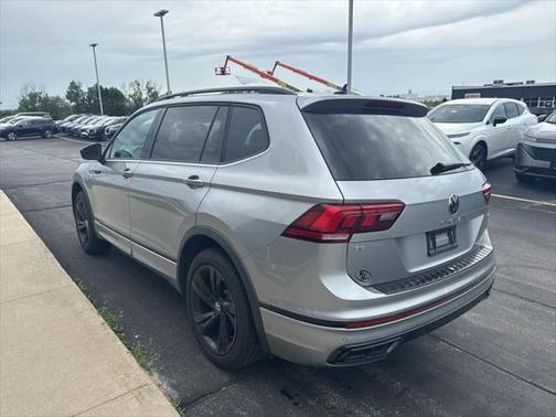 2024 Volkswagen Tiguan 2.0T SE R-Line Black 4MOTION