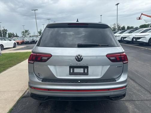 2024 Volkswagen Tiguan 2.0T SE R-Line Black 4MOTION