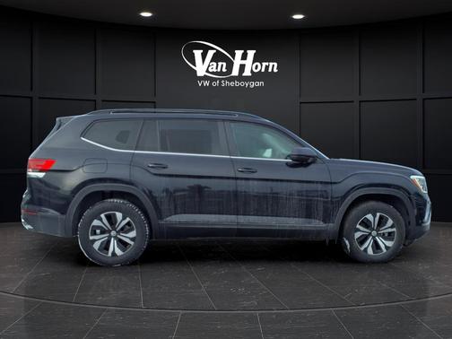 2024 Volkswagen Atlas 2.0T SE