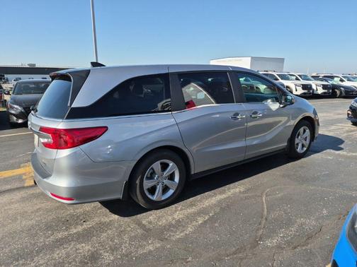 Lunar Silver Metallic 2019 Honda Odyssey EX-L