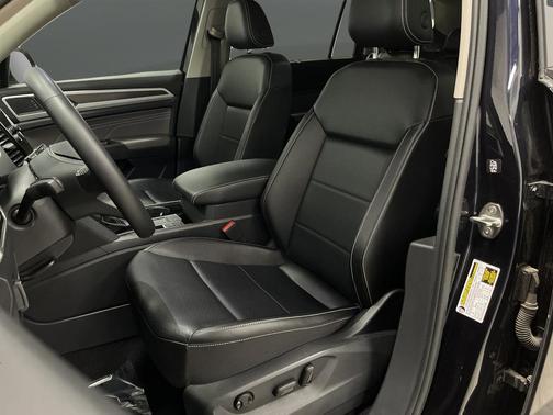 2022 Volkswagen Atlas 2.0T SE w/Technology