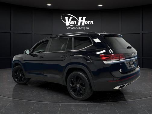2022 Volkswagen Atlas 2.0T SE w/Technology