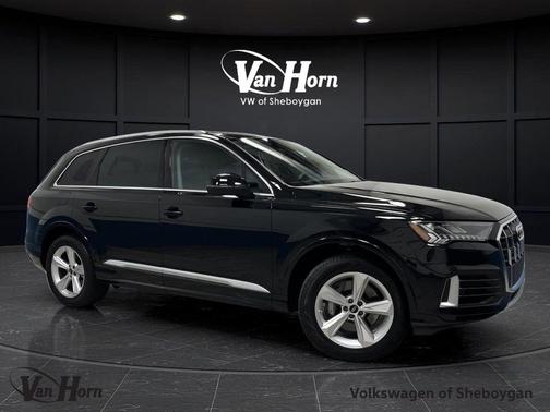 2023 Audi Q7 55 Premium