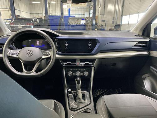 2024 Volkswagen Taos 1.5T SE