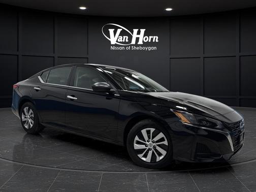 2025 Nissan Altima S FWD