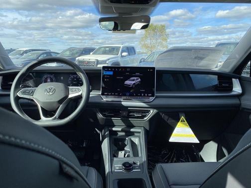 2025 Volkswagen Tiguan 2.0T SE 4MOTION