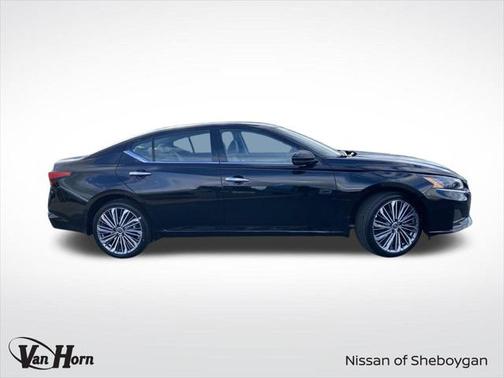 2025 Nissan Altima 2.5 SL