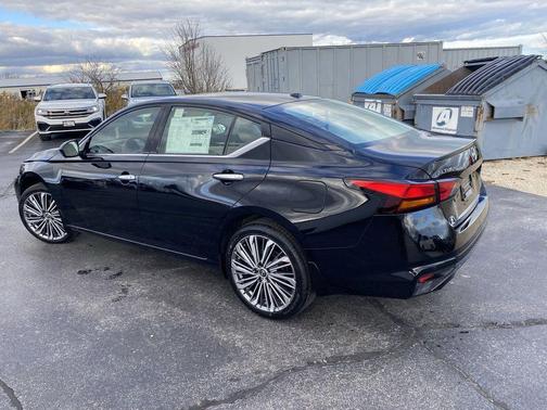 2025 Nissan Altima 2.5 SL