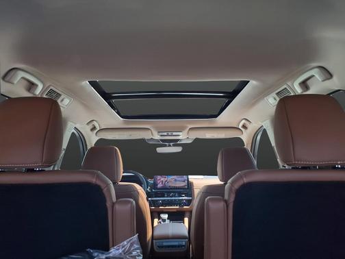 Everest White Pearl Tricoat 2026 Nissan Pathfinder Platinum