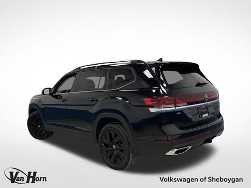 2024 Volkswagen Atlas 2.0T SE w/Technology 4MOTION