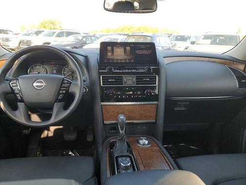 2024 Nissan Armada SL 4WD