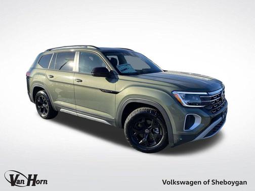 2025 Volkswagen Atlas 2.0T Peak Edition