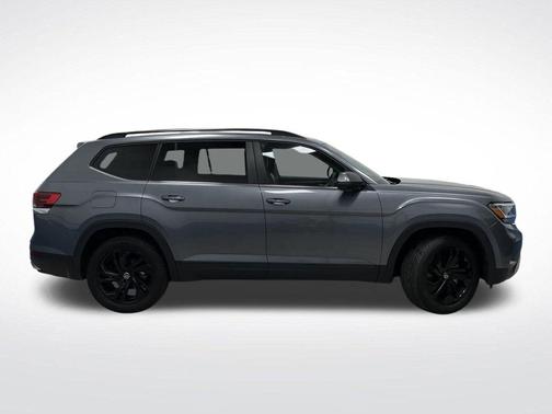 2022 Volkswagen Atlas 3.6L SE w/Technology