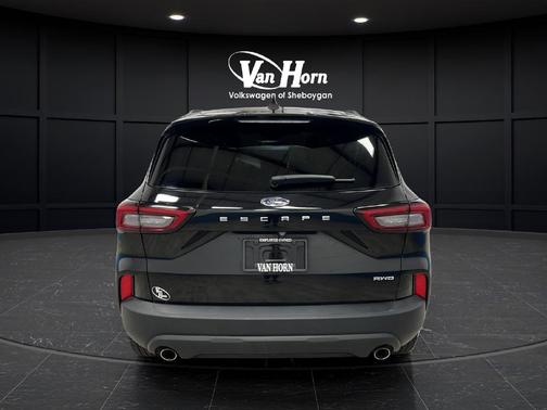 Black Metallic 2025 Ford Escape ST-Line Select