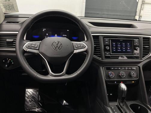2023 Volkswagen Atlas 2.0T SE