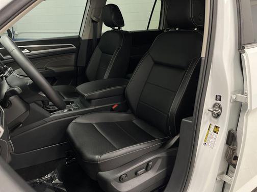 2023 Volkswagen Atlas 2.0T SE