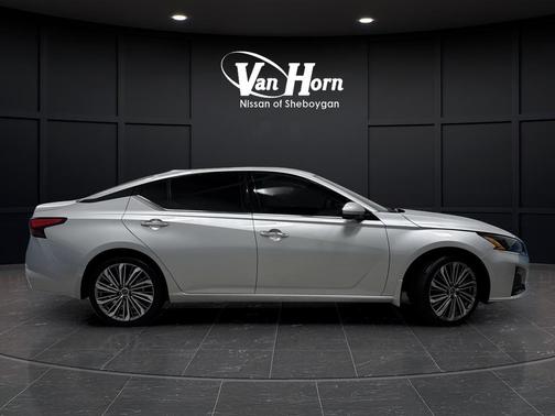 2025 Nissan Altima 2.5 SL