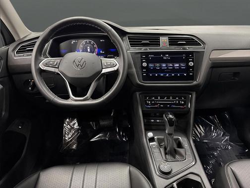 2024 Volkswagen Tiguan 2.0T SE 4MOTION