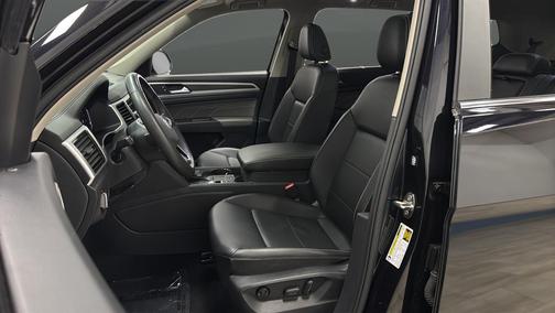 2023 Volkswagen Atlas 3.6L SE w/Technology