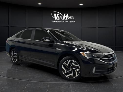 Deep Black 2022 Volkswagen Jetta 1.5T SEL
