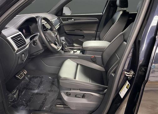 2023 Volkswagen Atlas Cross Sport 3.6L V6 SEL R-Line