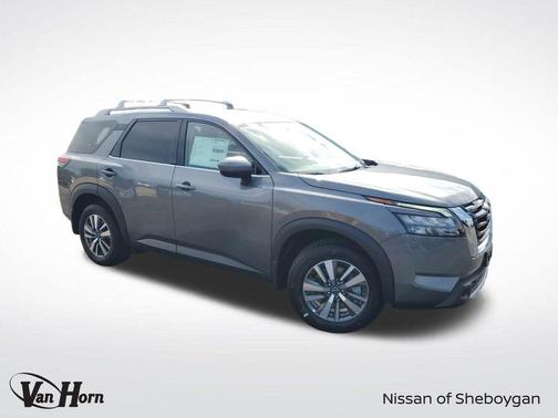 2025 Nissan Pathfinder SL 4WD
