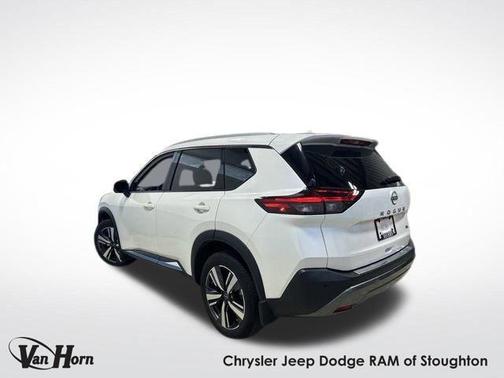 2022 Nissan Rogue SL