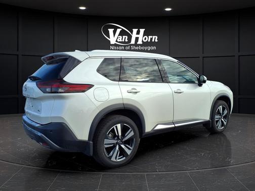 2022 Nissan Rogue SL