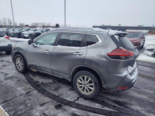 2018 Nissan Rogue SV