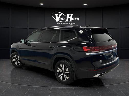 2024 Volkswagen Atlas 2.0T SE