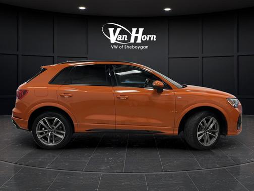 2024 Audi Q3 45 S line Premium Plus