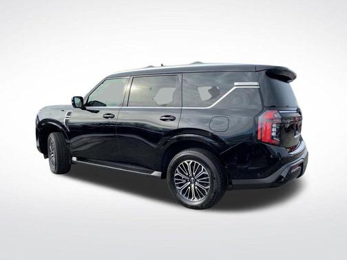 2025 Nissan Armada SL 4WD