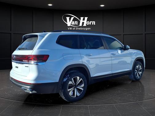 2026 Volkswagen Atlas 2.0T SE w/Technology 4MOTION