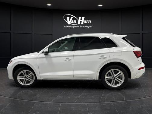 Ibis White 2022 Audi Q5 55 S line Premium