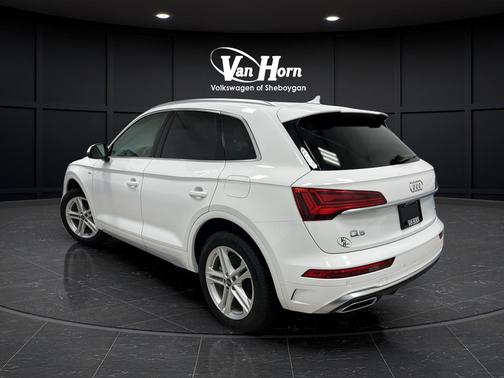 Ibis White 2022 Audi Q5 55 S line Premium