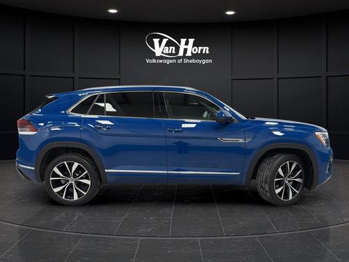 2025 Volkswagen Atlas Cross Sport 2.0T SEL Premium