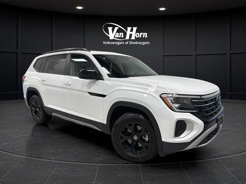 2024 Volkswagen Atlas 2.0T SE w/Technology 4MOTION