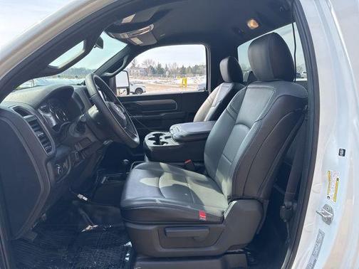 2023 RAM 2500 Tradesman Regular Cab 4x4 8' Box