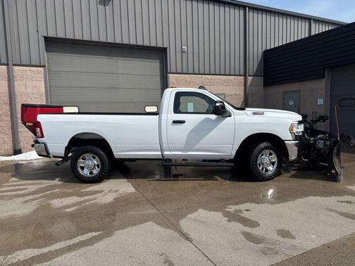 2023 RAM 2500 Tradesman Regular Cab 4x4 8' Box