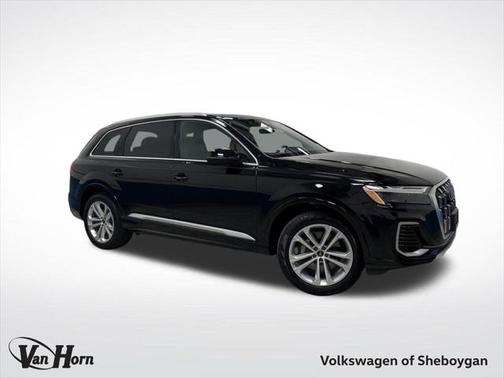 2025 Audi Q7 55 Premium